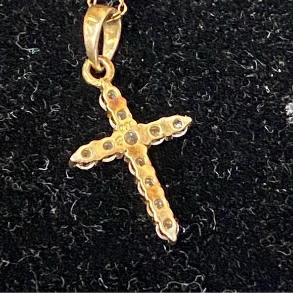Dainty Cross Pendant Necklace Vermeil 925 Sterling Silver - Picture 8 of 9